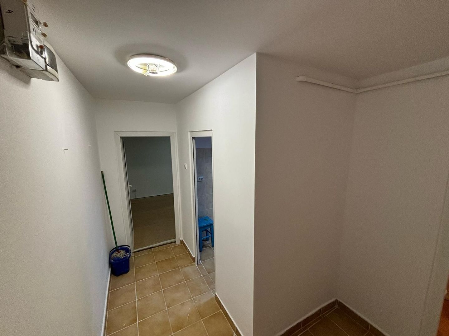 Apartament cu 3 camere de vânzare – Zărnești (Tohanu Vechi) - Poză 5
