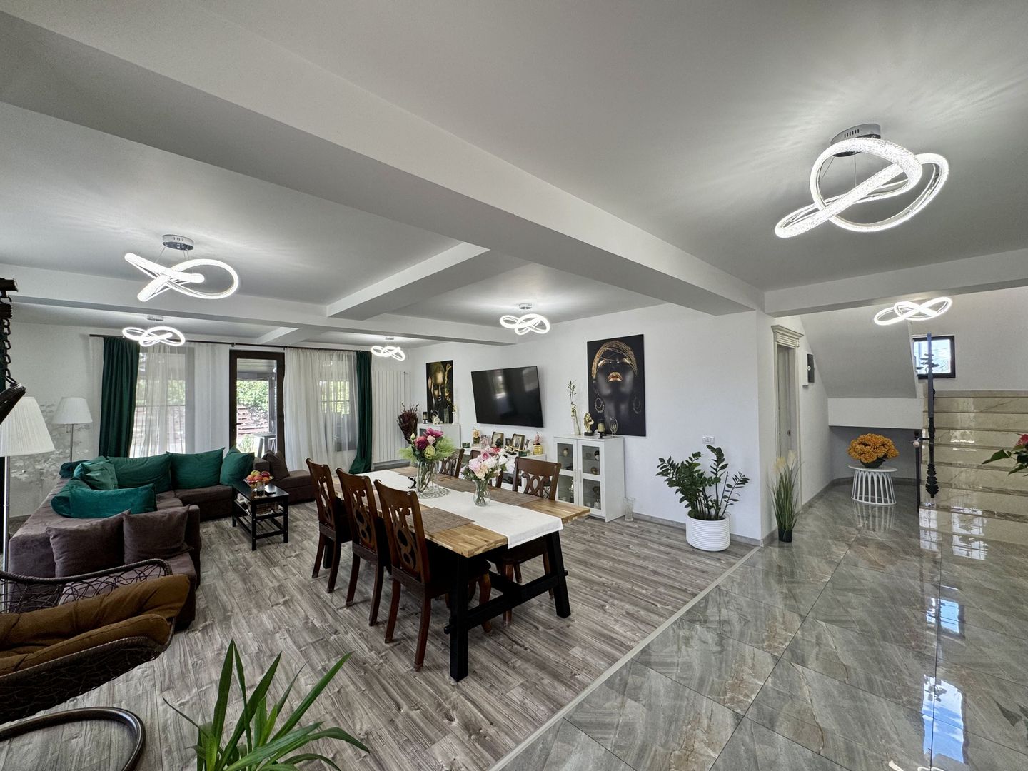 Berceni - VILĂ UNICAT, spațioasă, curte 1.000 mp, la 7 min metrou - Poză 2