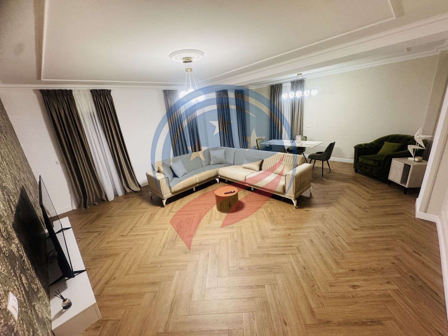 Super locație, super apartament 4 camere Ultracentral - Poză 35