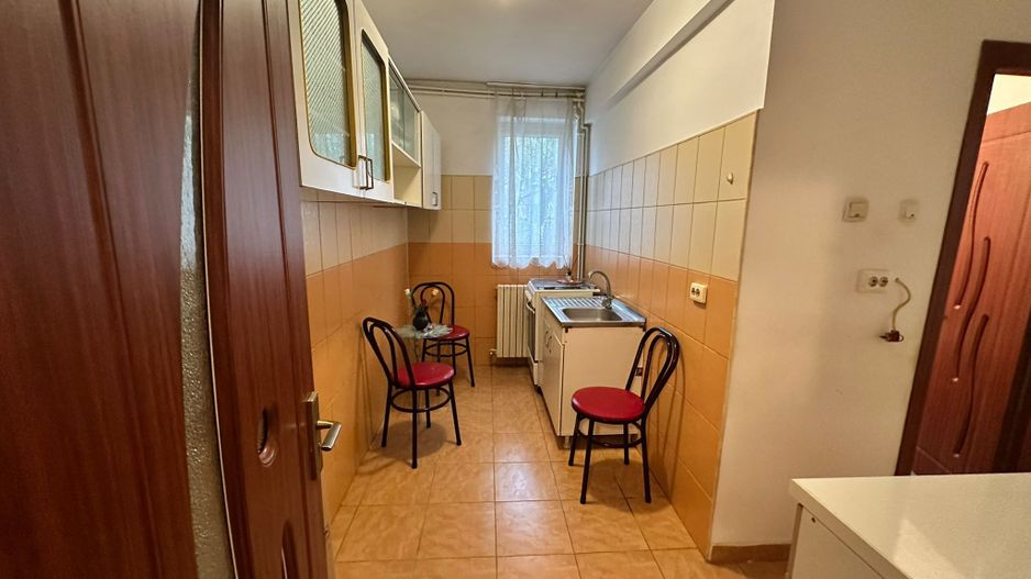 Apartament 2 camere, central, parter – Giurgiu - Poză 4