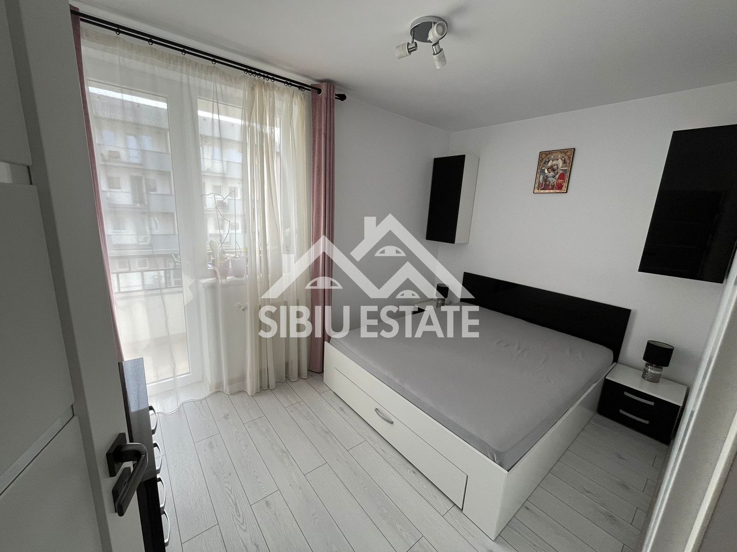 Apartament 2 camere modern, balcon 7 mp, parcare ,Șelimbăr Brana - Poză 5