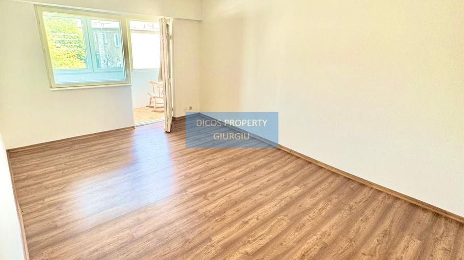 Apartament 2 camere, decomandat – Zona Centrală, bloc Lumina - Poză 8