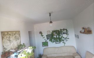 BRASADAS vinde ap 2 cam etaj 4/4 in Micro 14. - Poză 2