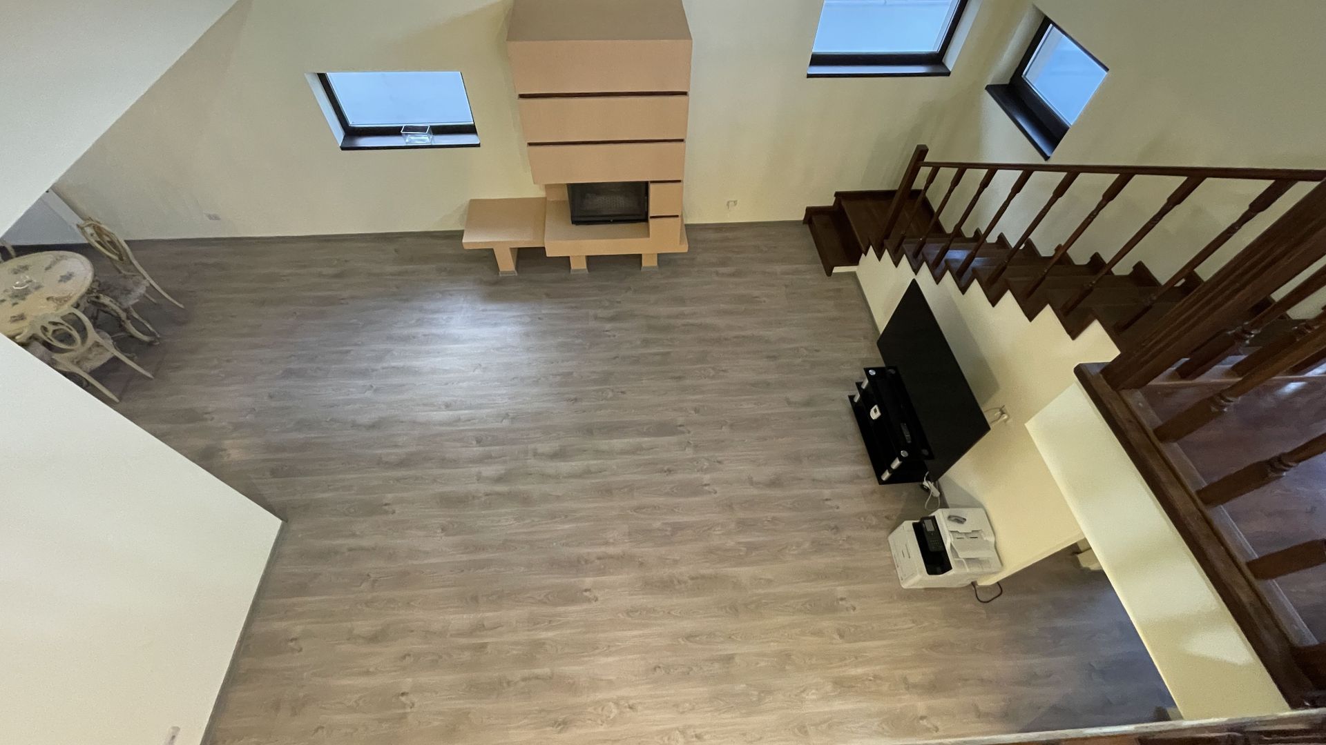 Casa moderna P+1E,spatioasa,teren 700 mp in Sacalaz - Poză 6