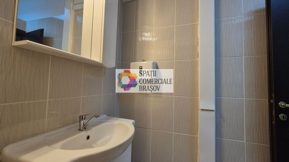 Clădire de birouri in Brasov - Poză 9