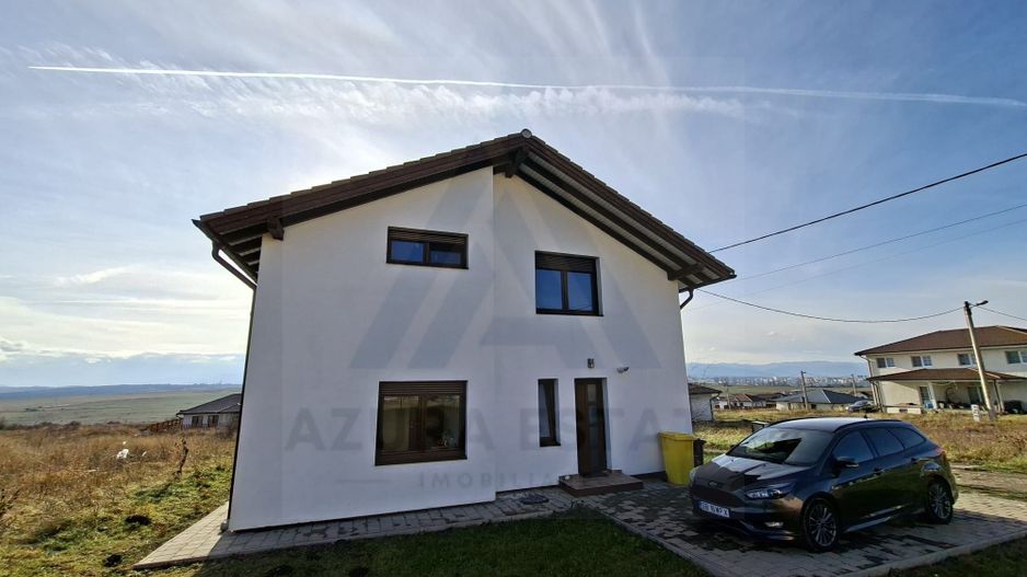 Casa intabulata 5 camere 2 bai si curte generoasa in Bavaria Park - Poză 1
