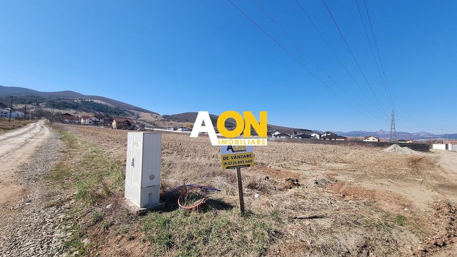 Teren intravilan cu utilitati, 40ml deschidere, 1360mp,  Micesti - Poză 1