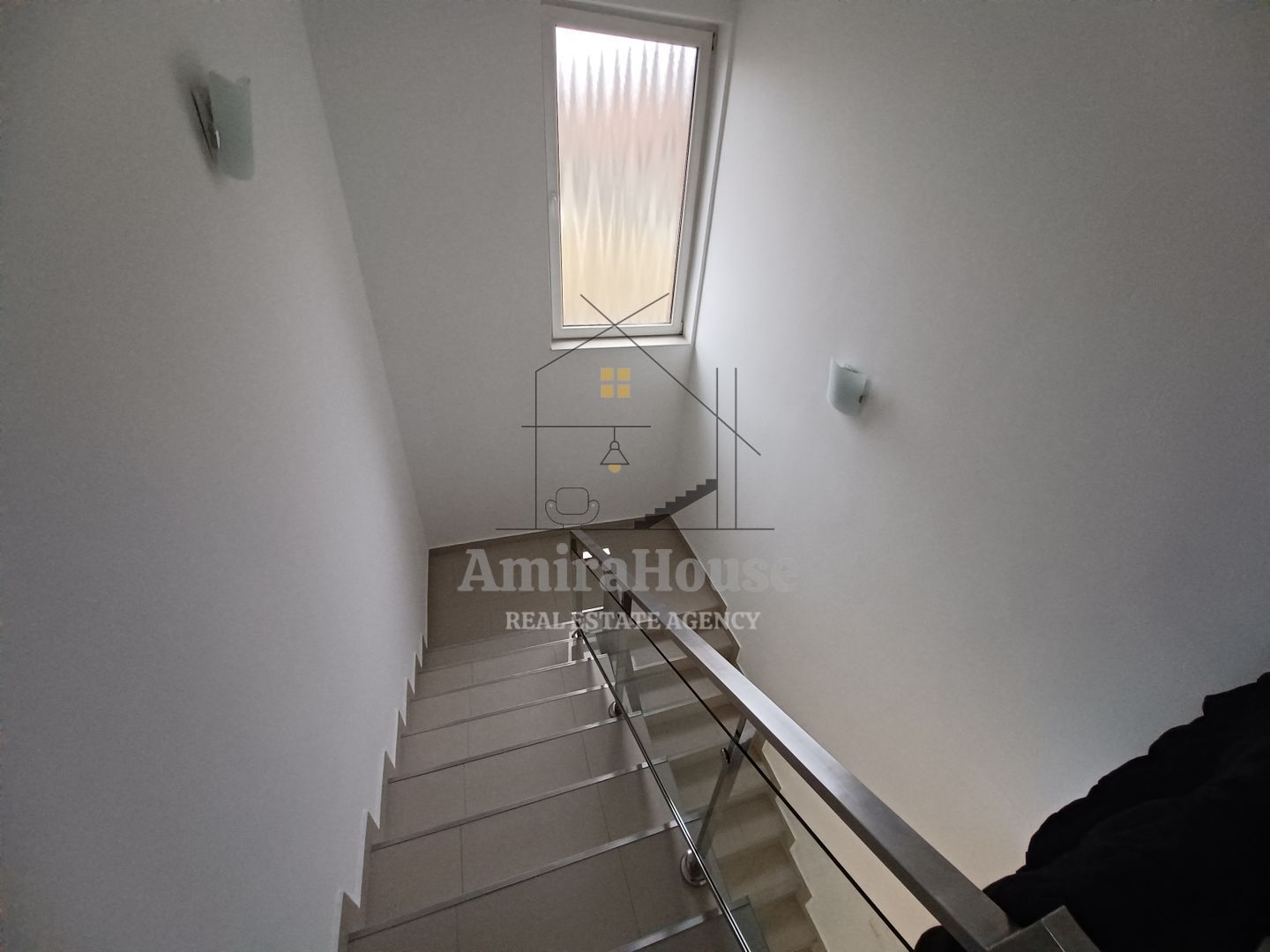 Casa individuala cu garaj, teren 500 mp, Iris la 2,5 km de Auchan - Poză 23