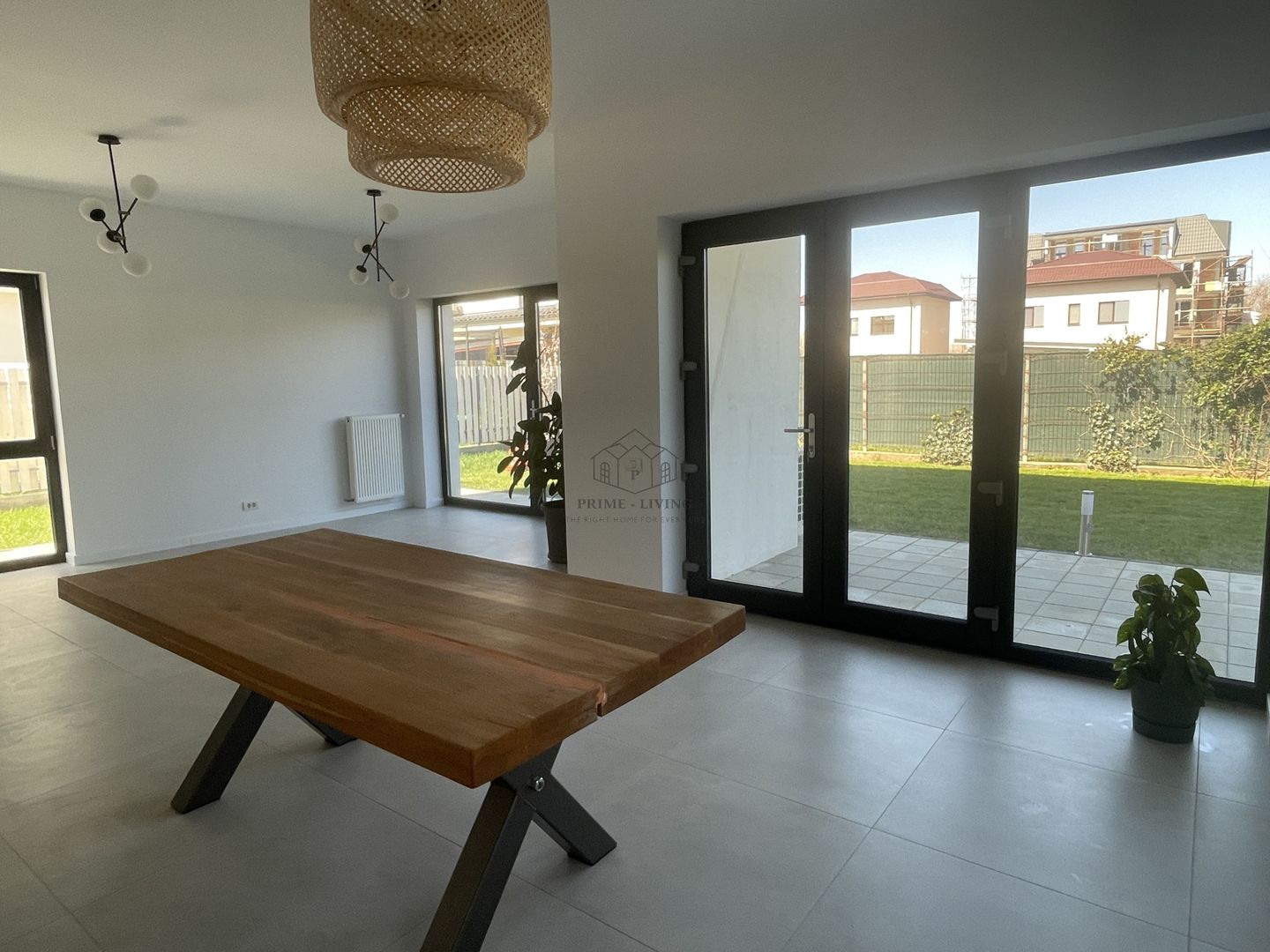 VILA NOUA SI MODERNA CU 5 CAMERE LA INCHIRIERE IN OTOPENI - Poză 9