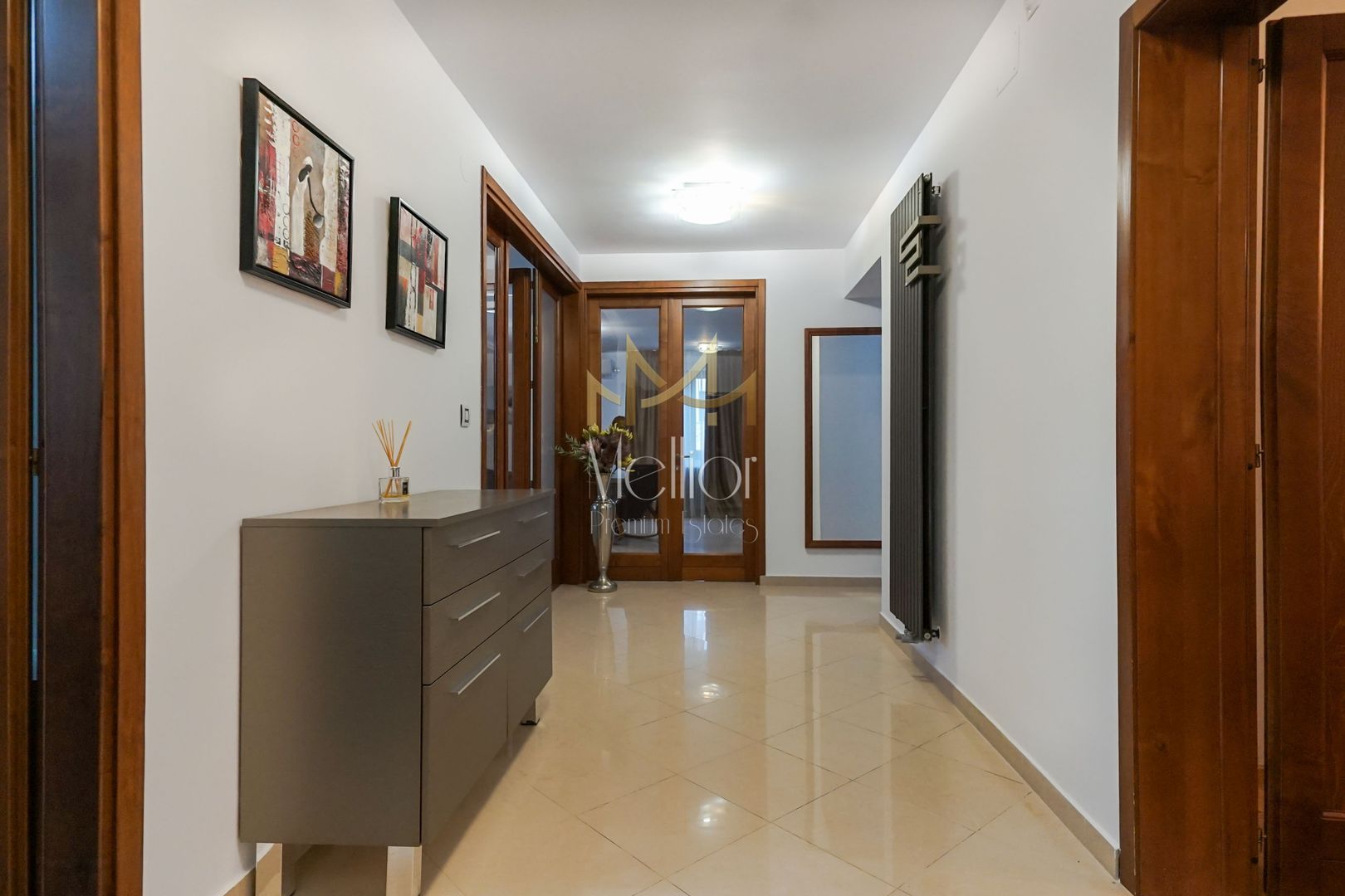 Ap spatios 4 camere, garaj, Andrei Muresanu, zona strazii Trifoiului - Poză 16