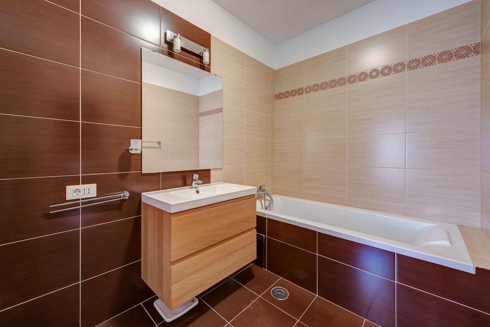 COMISION 0% - Casa singur curte 3 dormitoare 2 bai, finisaje moderne - Poză 9