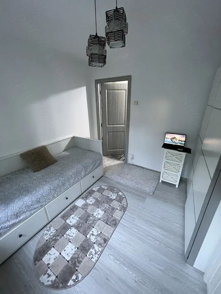 Vânzare apartament 2 camere Titan- Codrii Neamțului, bloc '78 - Poză 2