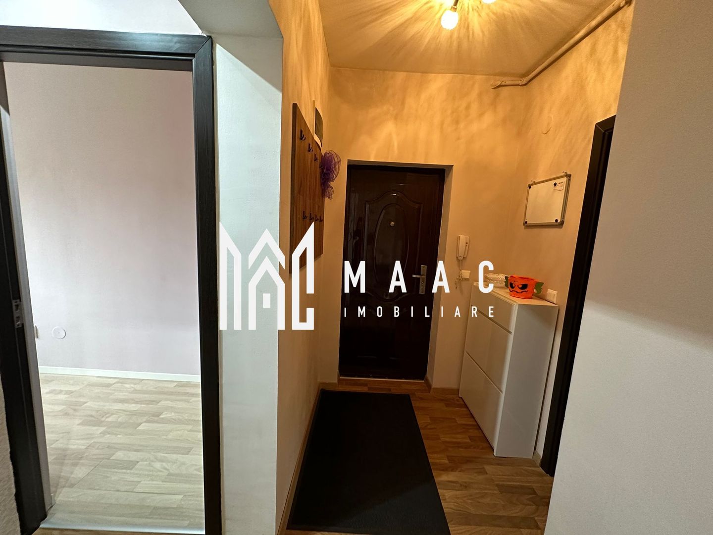 Apartament 3 camere | Etaj 3 | Balcon | Parcare | Modern - Poză 9