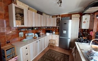 Casa visurilor tale în Florești, in aproprierea strazii Avram Iancu. - Poză 1