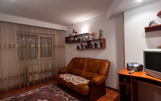 Apartament Băile Herculane 3 camere - Poză 9