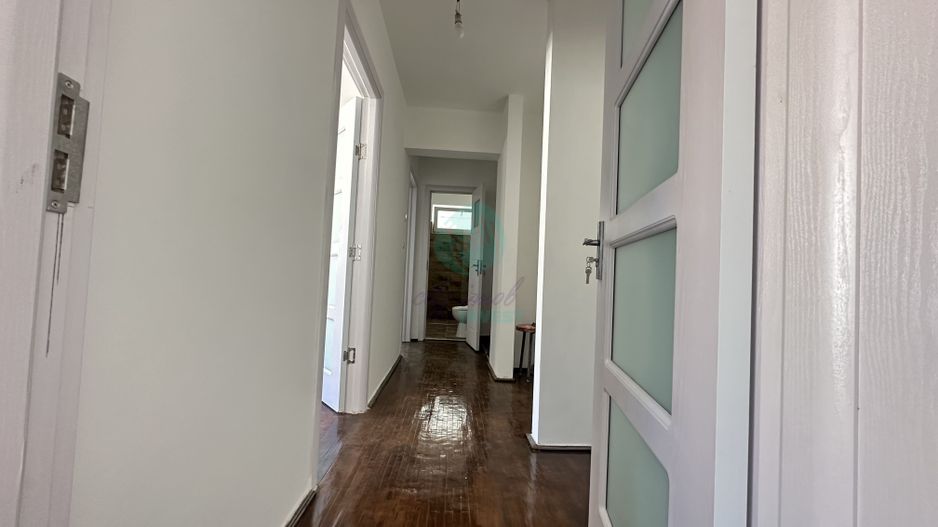 3 camere langa METROU - Poză 4