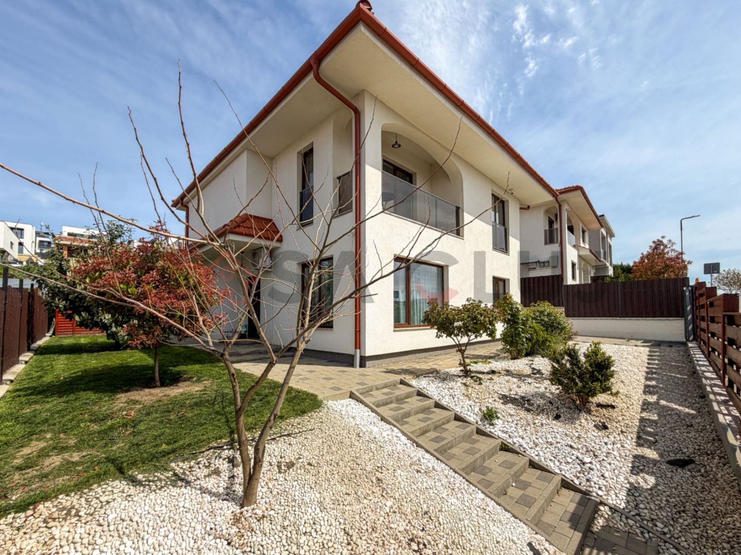 Casă individuală | 4 camere | 3 băi | Teren 565 mp - Poză 1