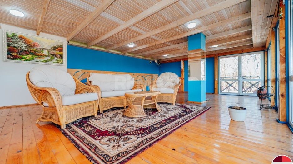 Casă de vânzare, Obileni, Hîncești ,185 m² ,16 ari, 2 garaje - Poză 19