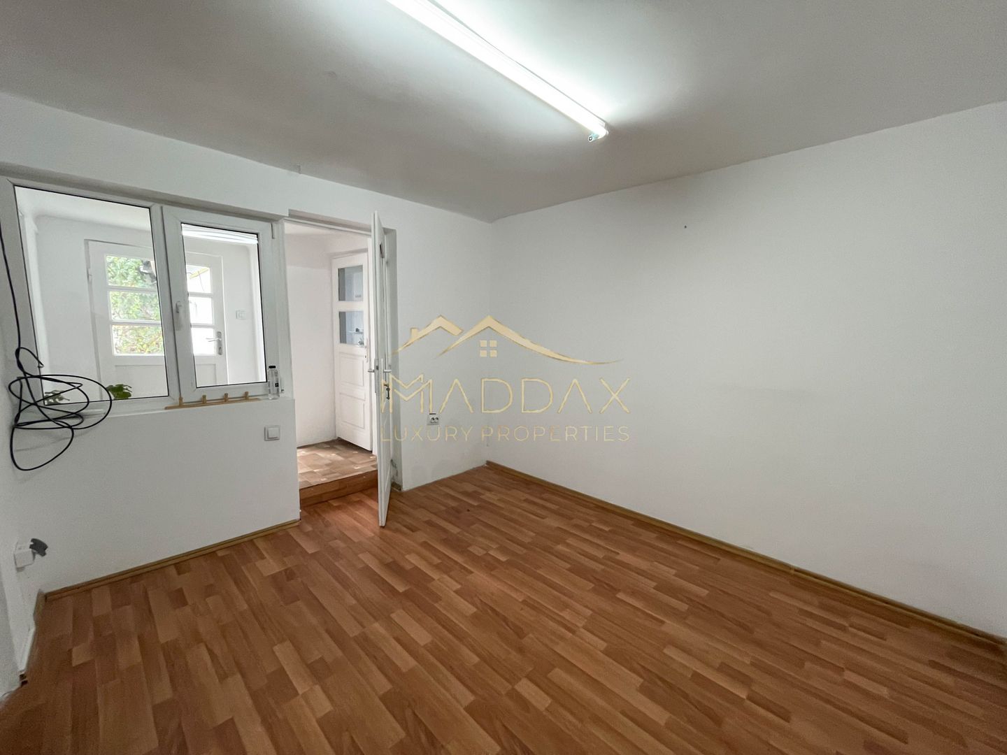 Spatiu Comercial Stradal + ***Terasa 30mp***// Dorobanti - Poză 3