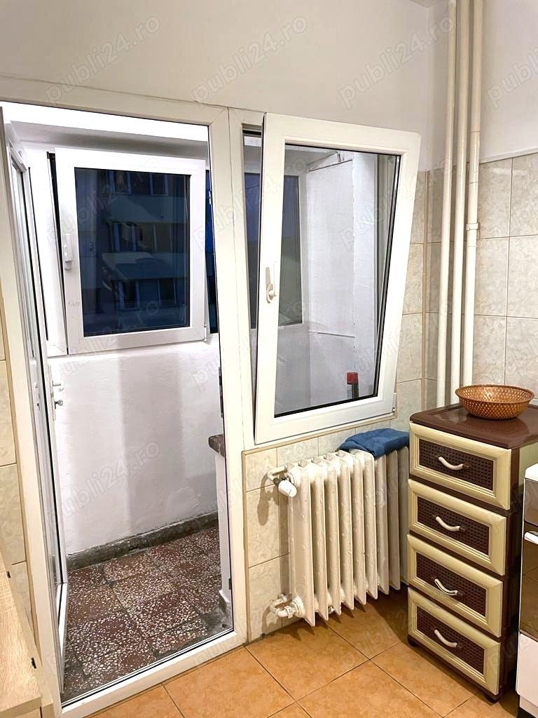 Vând Apartament cu 2 camere decomandat, 2 balcoane, etaj 4, Bucur Obor ✨ - Poză 4