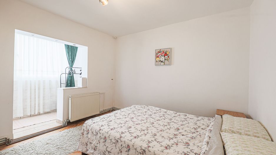 Rezervat Apartament renovat, cu 2 balcoane, la Etajul 1 in Micalaca - Poză 3