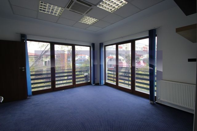 VILA INDEPENDENTA 22 CAMERE| 750 MP UTILI | DOROBANTI-CAPITALE - Poză 12