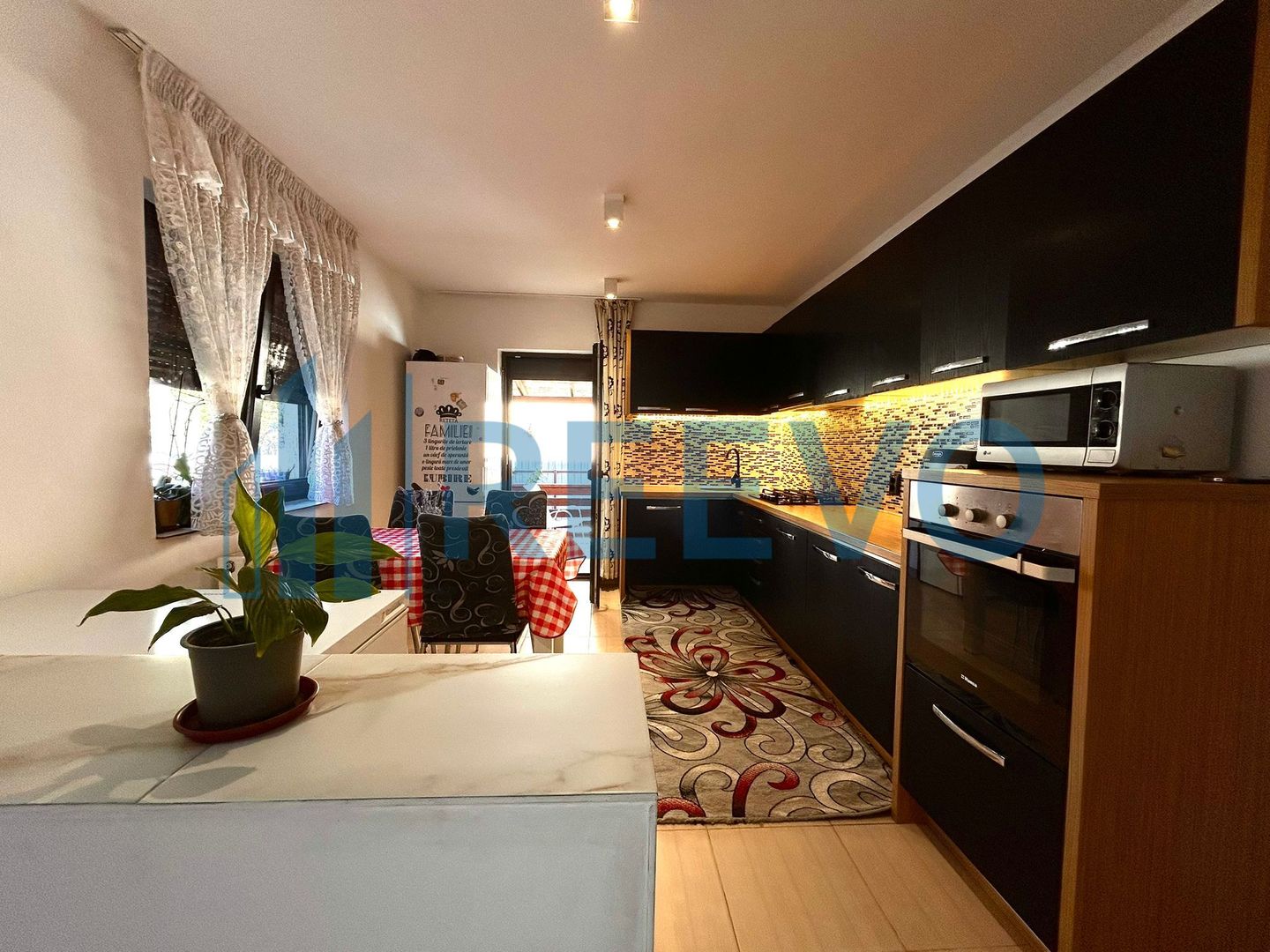 Casă/Vilă de vânzare în Letea Veche, Jud. Bacău - Poză 2