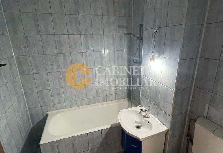 Etaj 3 apartament cu 2 camere decomadat zona Mircea-Galata - Poză 8
