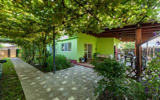 Casa vintage in Com. Uliești, Dambovița  cu  livadă generoasă și anexă - Poză 1