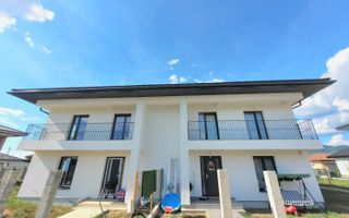 Duplex de vaznzare sat Sasar cartier nou de case spatioase - Poză 11