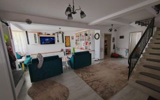 Vilă 4 camere, 2 băi, teren 488 mp, asfalt, canalizare – Bârnova - Poză 12