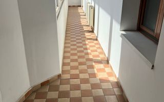 SAD - Spatiu de birouri de 67 mp - zona Centrala - in Arad - Poză 3