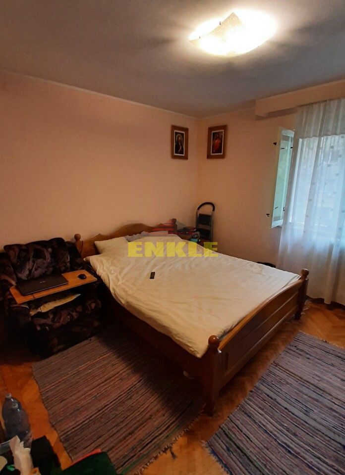 Casa 5 camere, Zona Parcul Tineretului, pret 105000 euro neg - Poză 5
