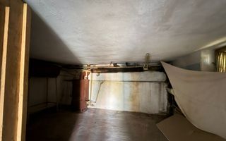 Casa de vanzare cu 446 mp teren si garaj, situata in zona centrala - Poză 12