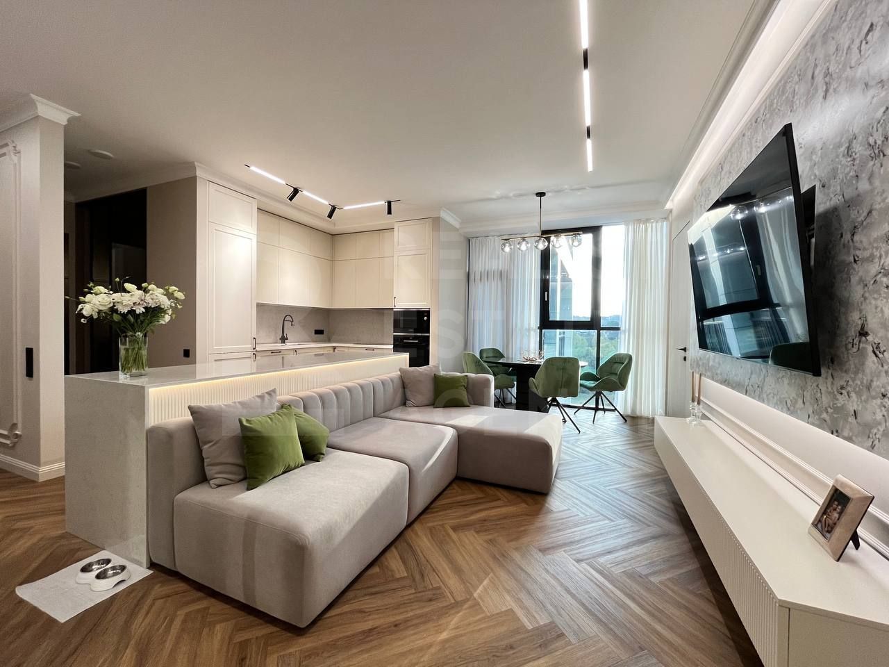 Chirie, apartament, 3 camere, bul. Ștefan cel Mare, Centru - Poză 1