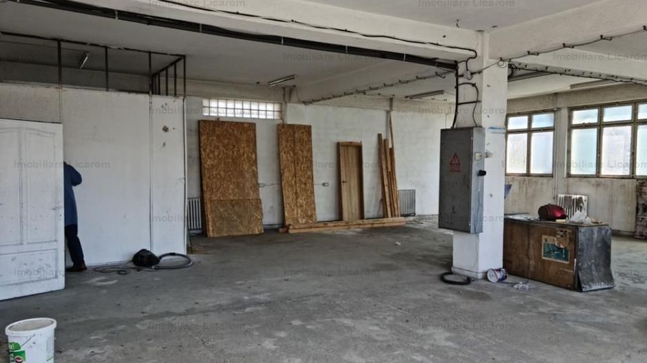 Cladire P+2E+M pretabila firma sau Recompartimentare - Poză 2