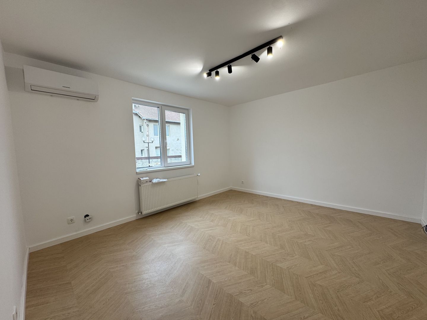 Apartament nr.1 cu 3 camere - Poză 9