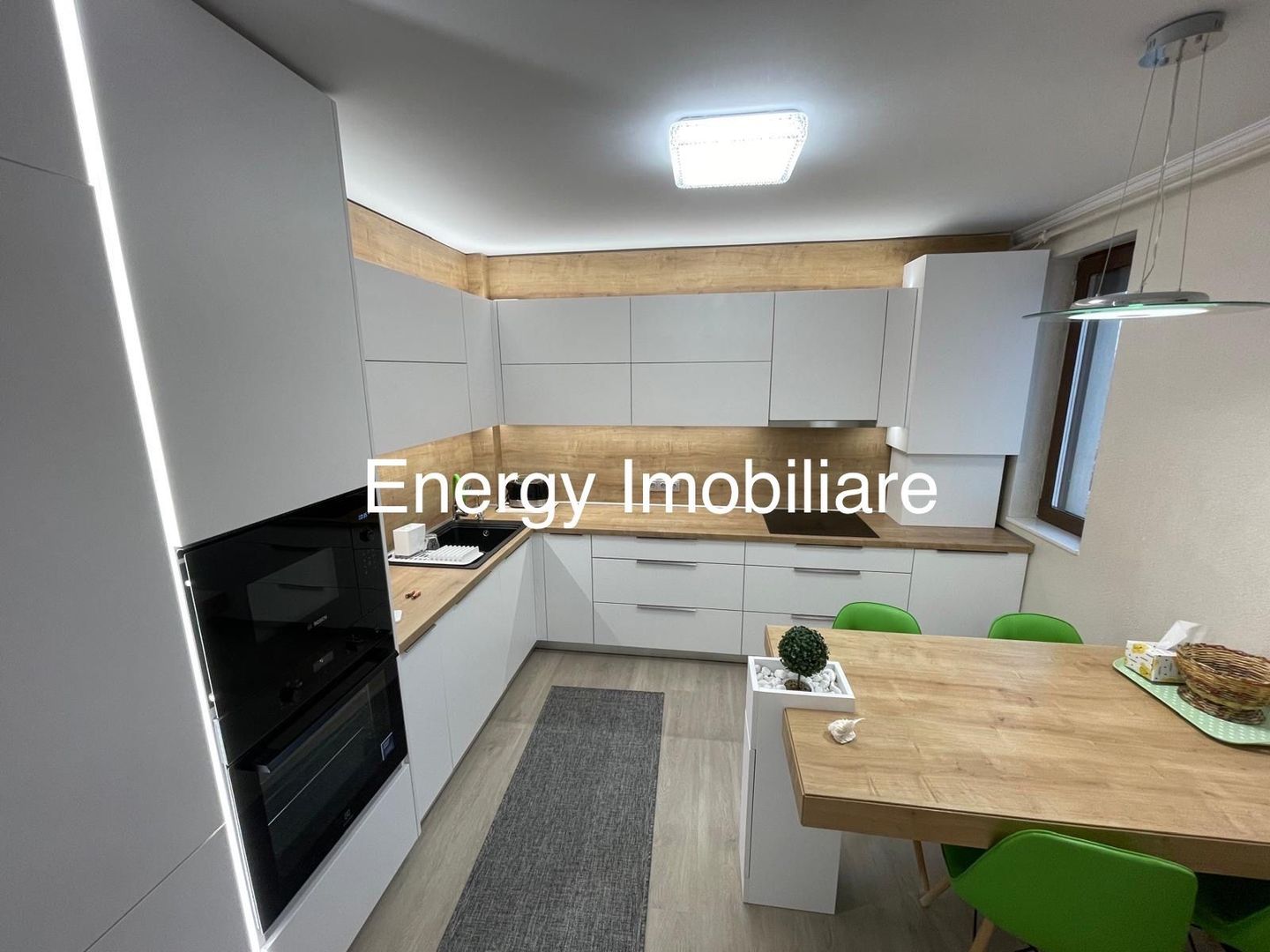 Apartamrnt lux cu 2 camere, zonă Central - Poză 5