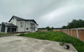 Casă de vânzare în Comuna Băbeni - Poză 1