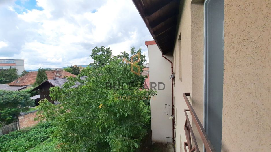 Apartament cu 1 camera 40 mp in zona strazii N. Titulescu! - Poză 11