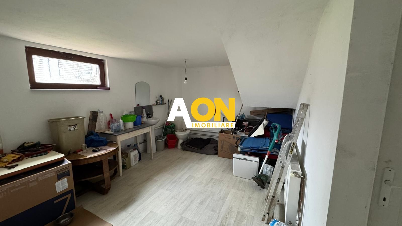 Casa tip locuință familială cu vedere panoramică Alba-Micesti - Poză 8