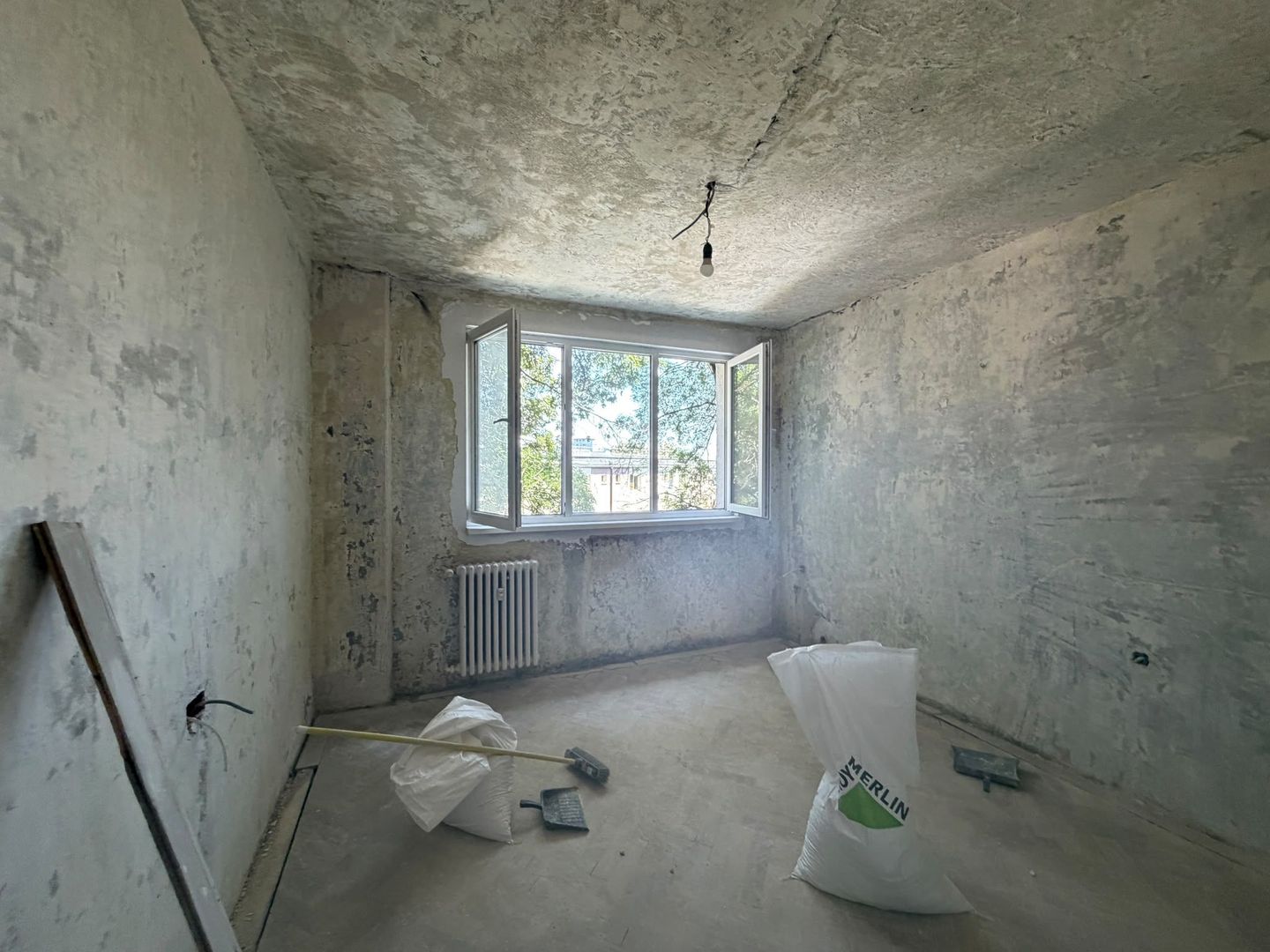 2 camere renovat complet Calea Grivitei plan secund -vedere spate | metrou 1 Mai - Poză 3