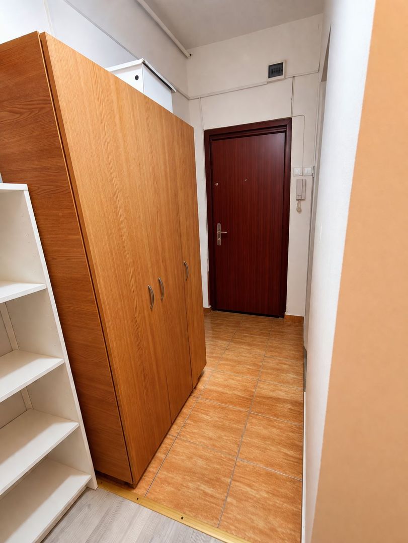 Garsoniera TCM in zona UMFST |et2| proprietar - Poză 4