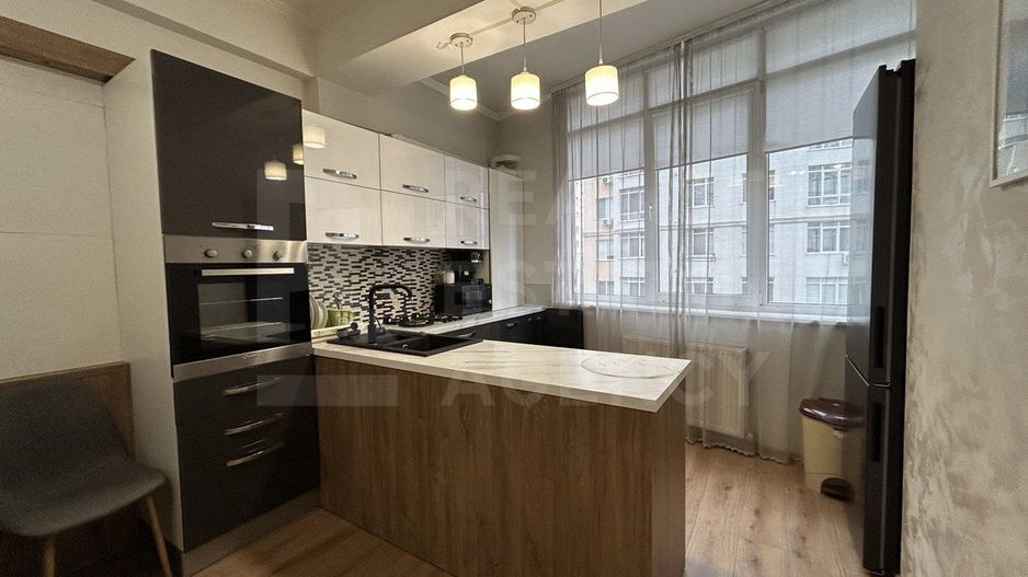 Chirie, apartament, 3 camere, str. Nicolae Testemițanu, Botanica - Poză 3
