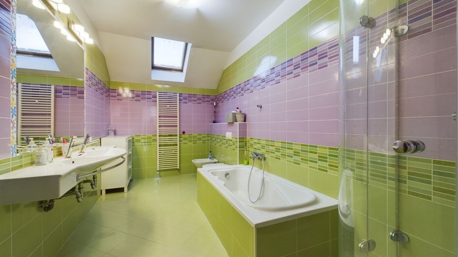 Vilă/casă cu 6 camere 400mp în Dumbrăvița - Poză 16