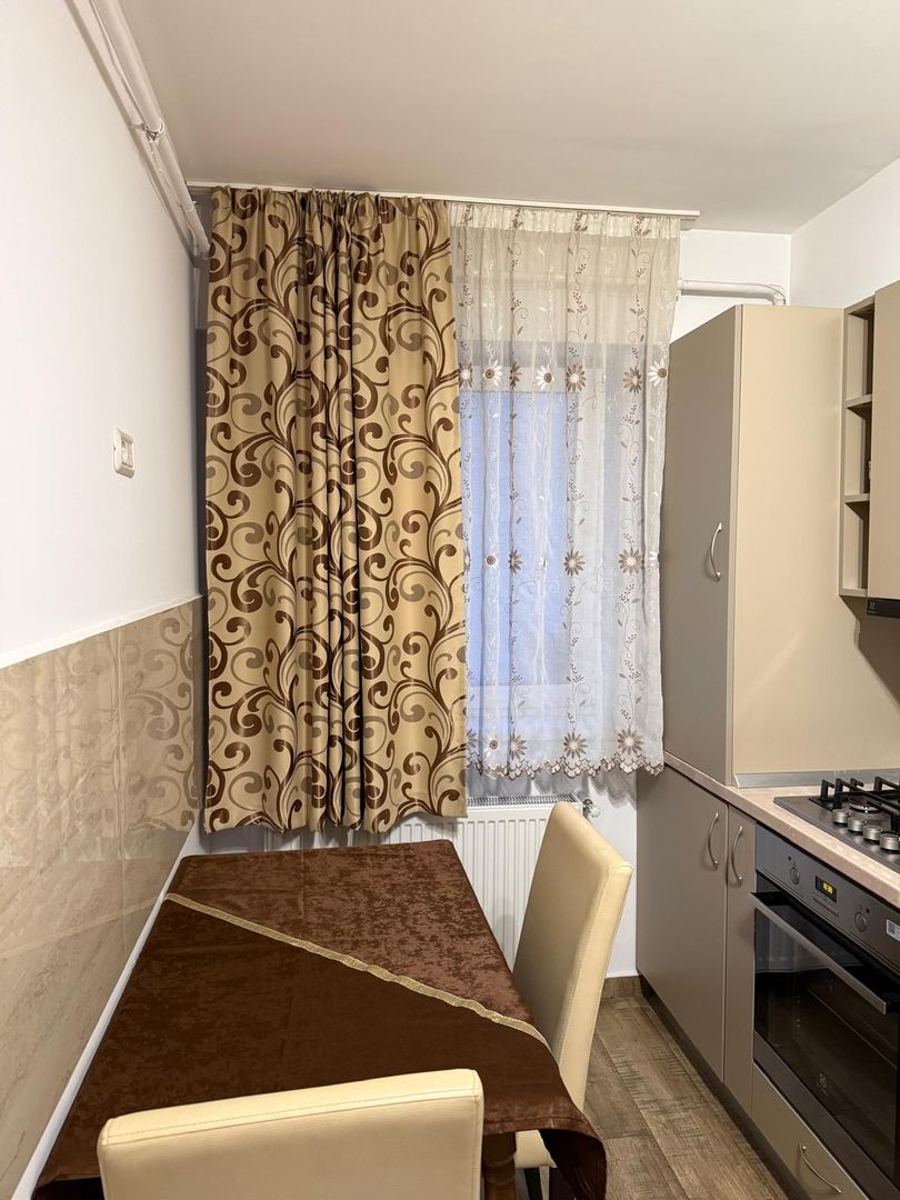 Apartament de inchiriat in cetate - Poză 5