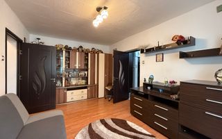 2 CAMERE TATARASI SCOALA 4 IONET TEODOREANU , GEAM LA BAIE, CENTRALA. - Poză 7