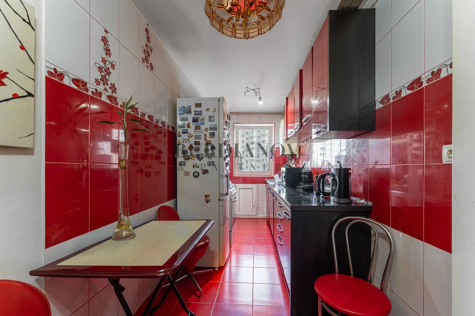 Apartament cu 4 camere - Calea Călărașilor - Metrou Piața Muncii - Poză 6