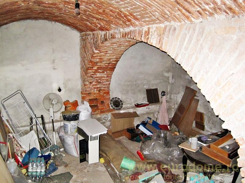 Casa cu teren de 256mp in centrul istoric al Brasovului - Poză 14