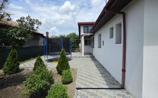 🏡 Casă renovată cu 6 camere, teren 557 mp – Berceni, Prahova - Poză 9